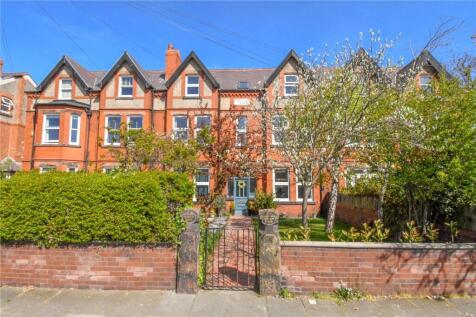 7 bedroom terraced house for sale