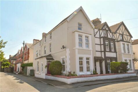5 bedroom end of terrace house for sale