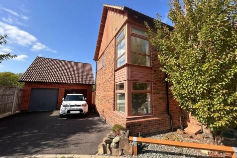 3 bedroom detached house for sale