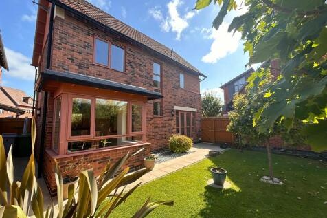 3 bedroom detached house for sale