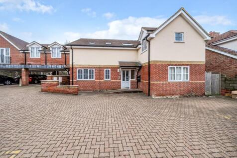 Hambledon Road, Hampshire PO7 1 bed flat for sale