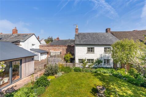 Bullen Street, Thorverton, Exeter... 3 bed semi