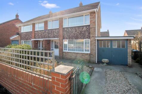 Admirals Court, Sowerby, Thirsk 3 bed semi