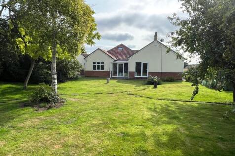 4 bedroom bungalow for sale