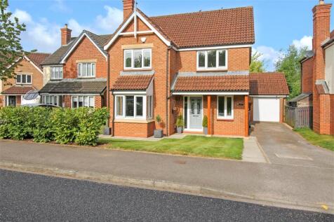 4 bedroom detached house for sale