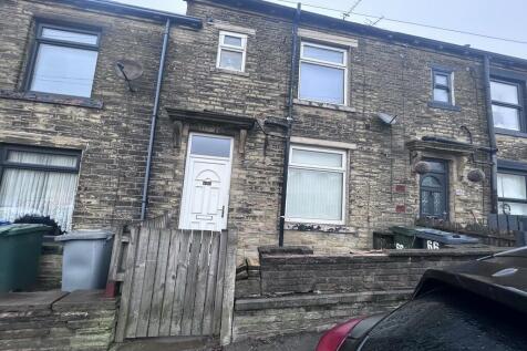 Ford Hill, Queensbury 2 bed terraced house for sale
