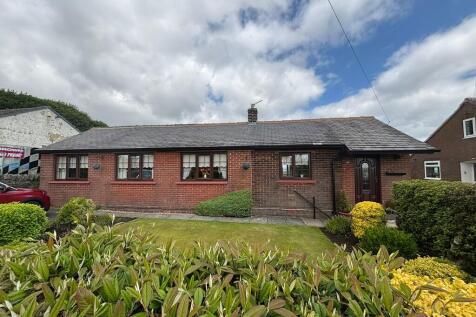 Hill Top Road, Thornton, Bradford 3 bed detached bungalow for sale
