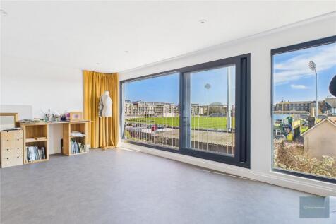 Nevil Road, Bristol BS7 5 bed end of terrace house for sale