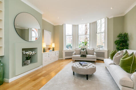 Bramham Gardens, London, SW5 3 bed apartment for sale
