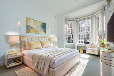 Bramham Gardens, London, SW5 2 bed apartment for sale