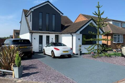 Foxcroft Close, Burntwood 3 bed detached bungalow for sale