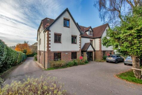 Hailsham Road, Heathfield, TN21 2 bed apartment for sale