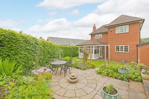 Leeds Road, Ilkley LS29 3 bed detached house for sale