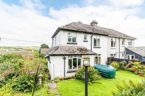 Fore Street, St. Cleer, PL14 2 bed property for sale