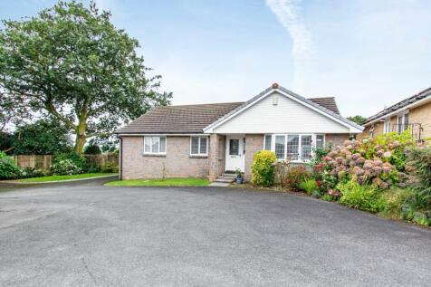 Henscol Vale, Liskeard, PL14 3 bed detached bungalow for sale