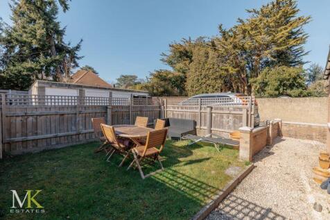 2 bedroom ground floor flat for sale