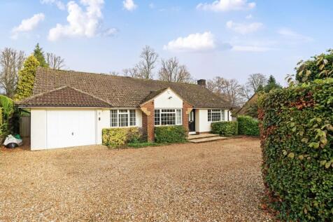 Dean Close, Winchester, SO22 4 bed detached bungalow for sale