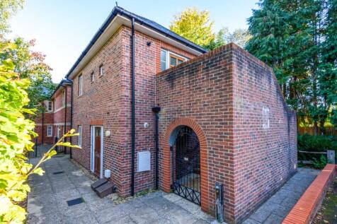 Bath Place, Winchester, SO22 1 bed maisonette for sale