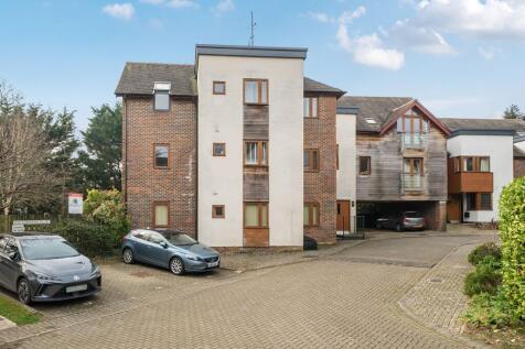 Edwards Close, Kings Worthy, SO23 2 bed apartment for sale