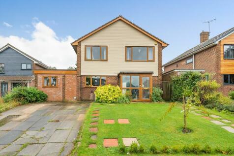 5 bedroom detached house for sale