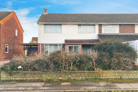 3 bedroom semi-detached house for sale