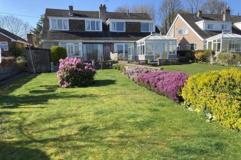 3 bedroom semi-detached bungalow for sale