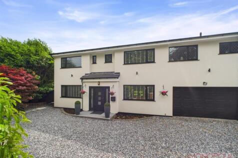 5 bedroom detached house for sale