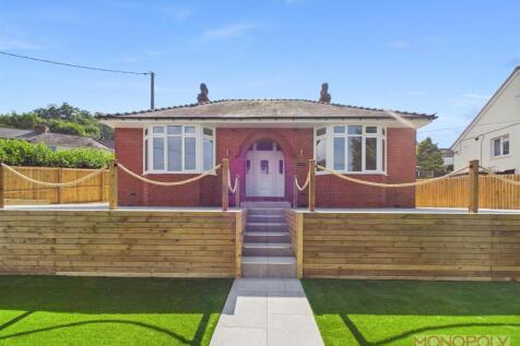 3 bedroom detached bungalow for sale