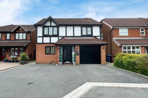 4 bedroom detached house for sale