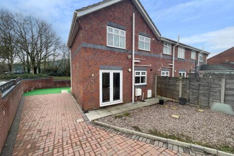 2 bedroom town house for sale