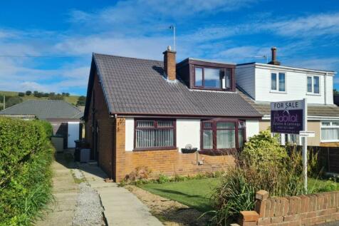 3 bedroom semi-detached bungalow for sale