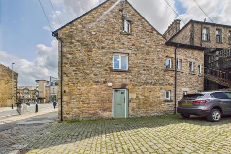 Damside Street, Lancaster 4 bed apartment for sale