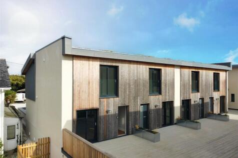 Harlyn Bay, Cornwall 2 bed end of terrace house for sale