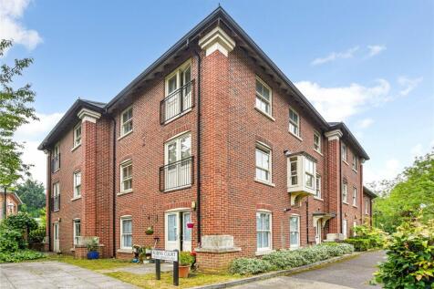 Robins Court, Alresford, Hampshire, SO24 1 bed flat for sale