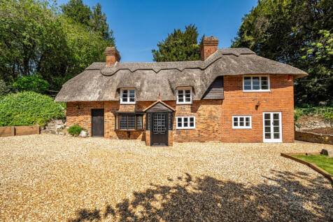 Itchen Stoke, Alresford, Hampshire, SO24 4 bed detached house for sale