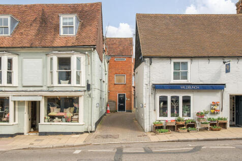 West Street, Alresford, Hampshire, SO24 2 bed terraced house for sale