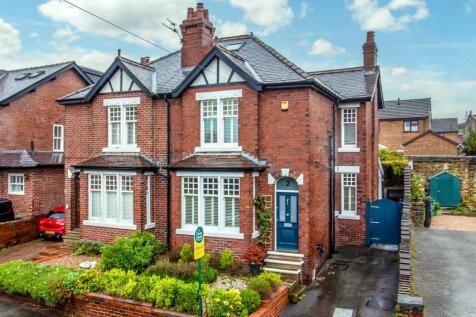 4 bedroom semi-detached house for sale