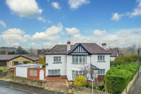 Northfield Lane, Wakefield WF4 3 bed detached house for sale