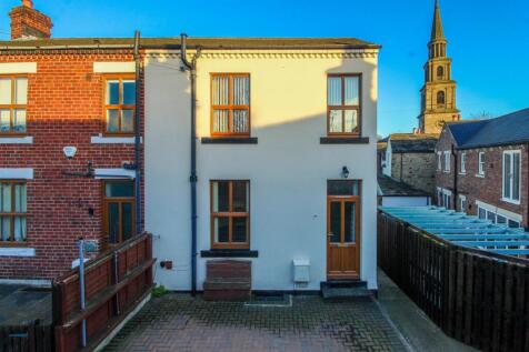 St. Leonards Yard, Wakefield WF4 2 bed townhouse for sale