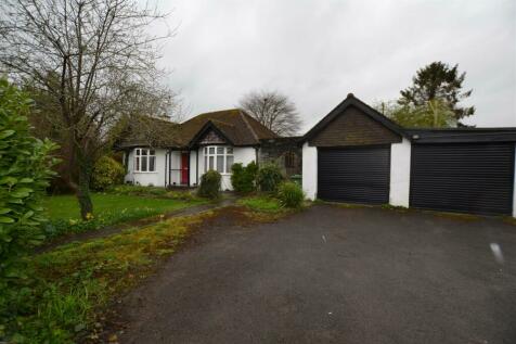 5 bedroom detached bungalow for sale