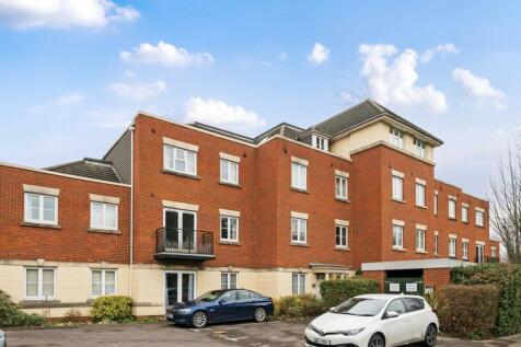 Toad Lane, Blackwater, Camberley GU17 2 bed apartment for sale