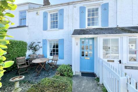 3 bedroom property for sale