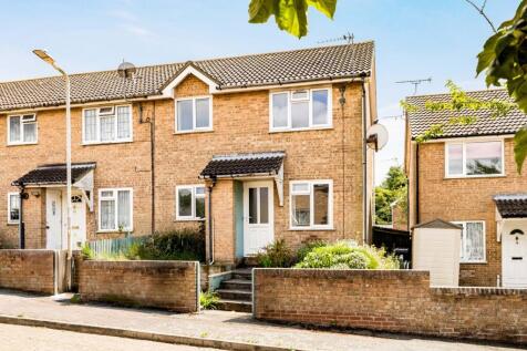 Brambledown, Folkestone, CT19 1 bed end of terrace house for sale