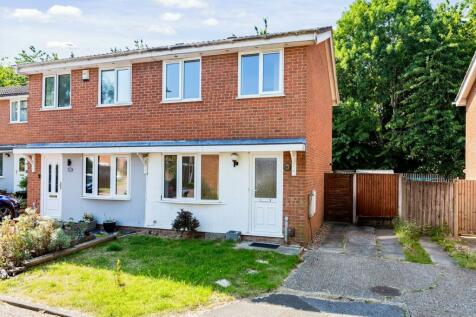 2 bedroom semi-detached house for sale