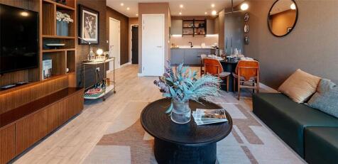 Studio flat for sale