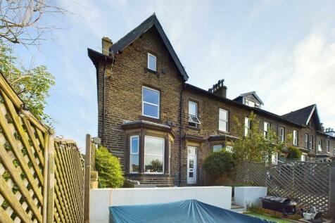 5 bedroom terraced house for sale