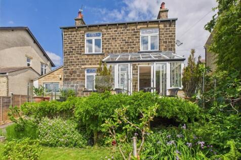 Hospital Road, Riddlesden, Keighley 3 bed detached house for sale