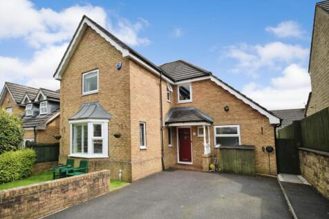 Magnolia Drive, Sandy Lane, Bradford 5 bed detached house for sale