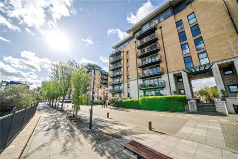 Thistley Court, Glaisher Street... 2 bed apartment for sale