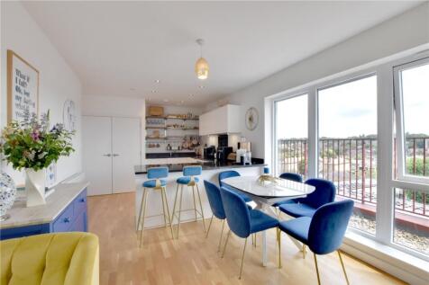Cowan House, 37 Greenwich High Road... 2 bed apartment for sale
